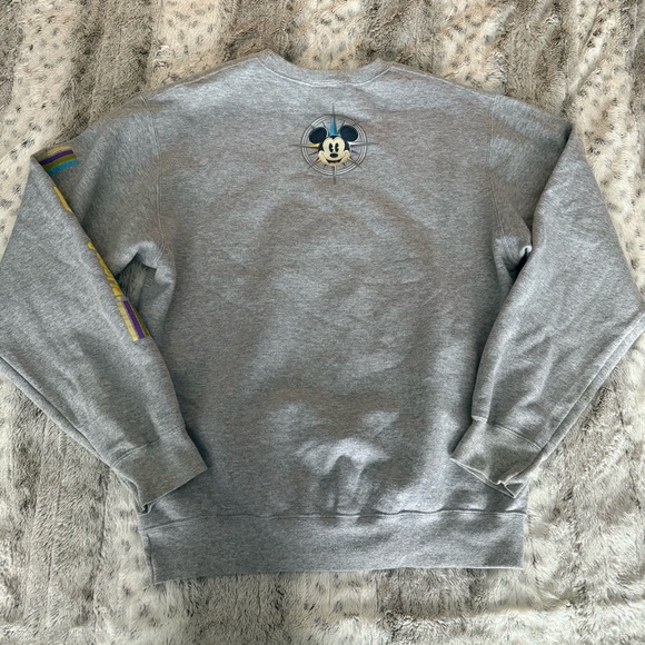 Vintage Disney Graphic Crewneck - Picture 3 of 5